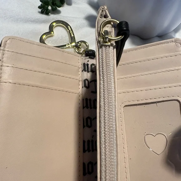 Juicy Couture Black Wallet with Gold Accents - Picture 3 of 5